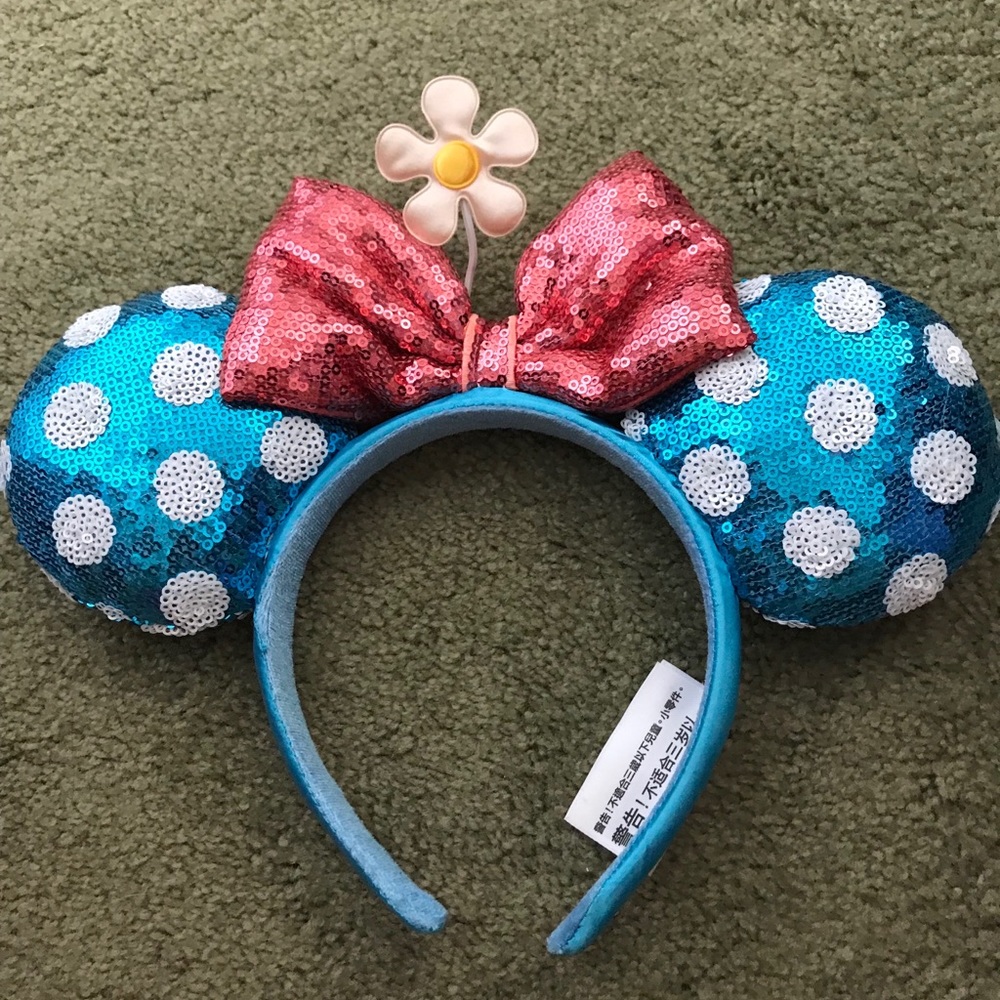Vintage style Minnie Mouse ears